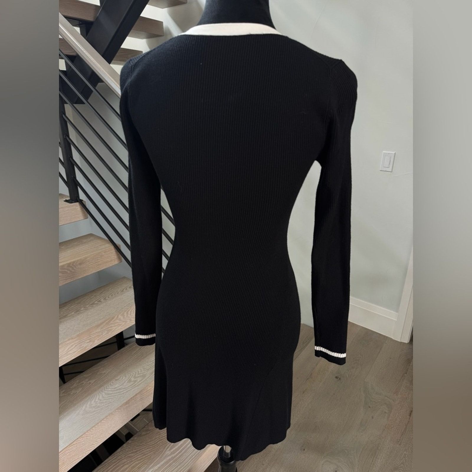 Other New Chic Black and White Long Sleeve Dress size S Size S / US 4 / IT 40 - 7 Thumbnail