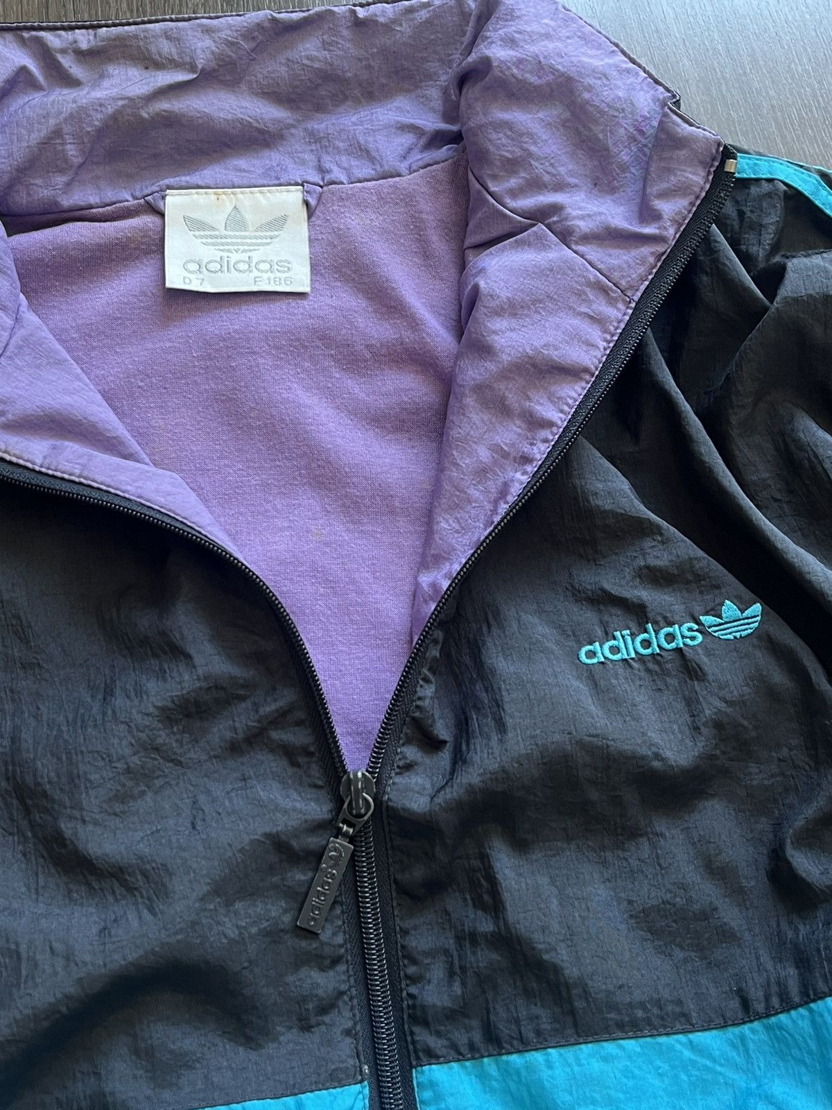 Adidas Adidas Sz L (M) Made in Taiwan Vintage 1990s Rare Size US L / EU 52-54 / 3 - 12 Thumbnail