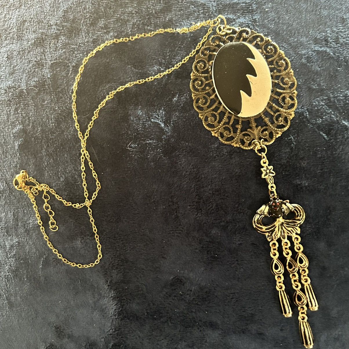 Handmade Handcrafted Cruella de Vil cameo bat accent pendant necklace Size ONE SIZE - 7 Thumbnail