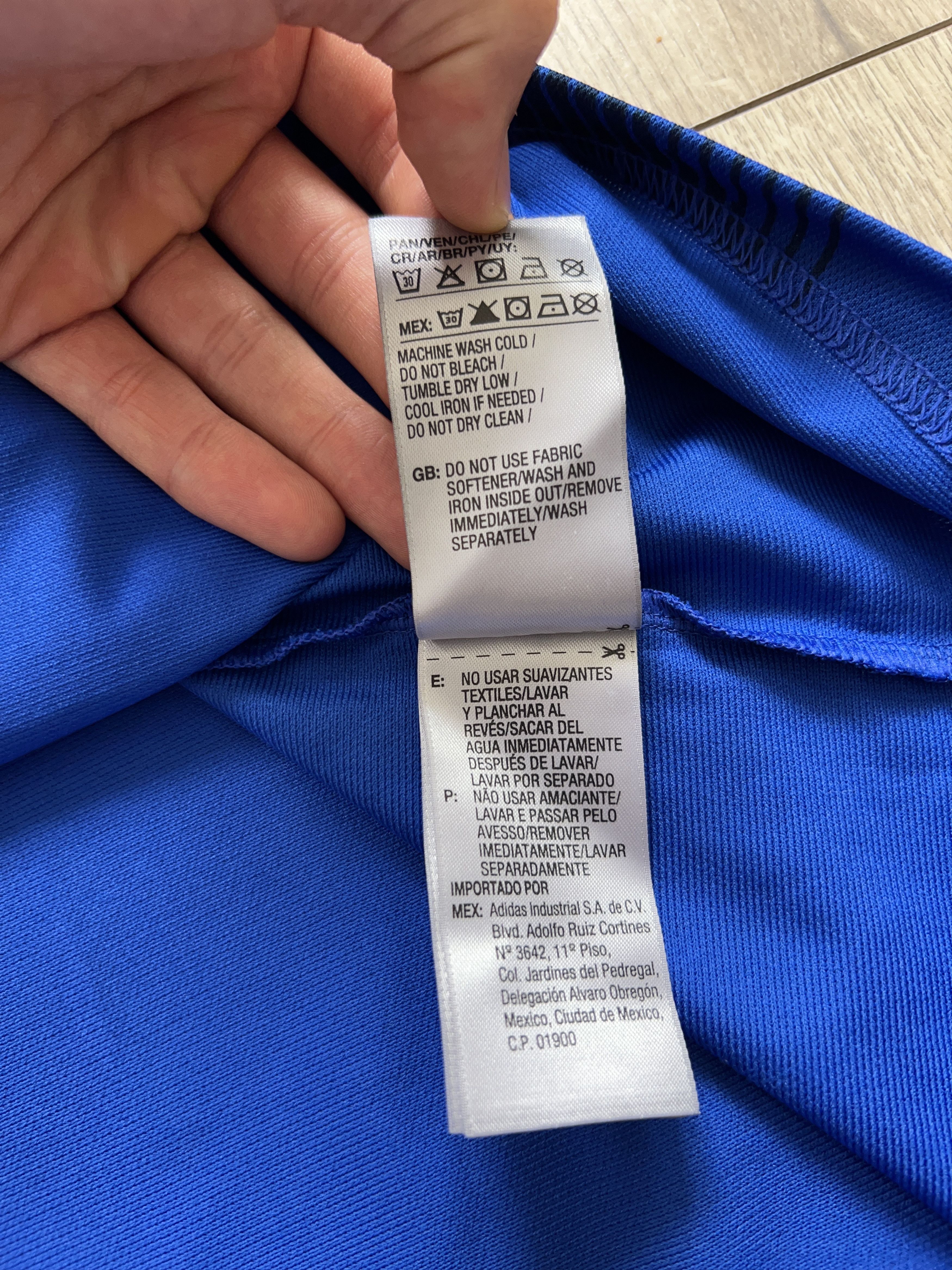 Adidas Mens Colombia 2018 2019 Away Football Soccer Shirt Jersey Size US S / EU 44-46 / 1 - 7 Thumbnail