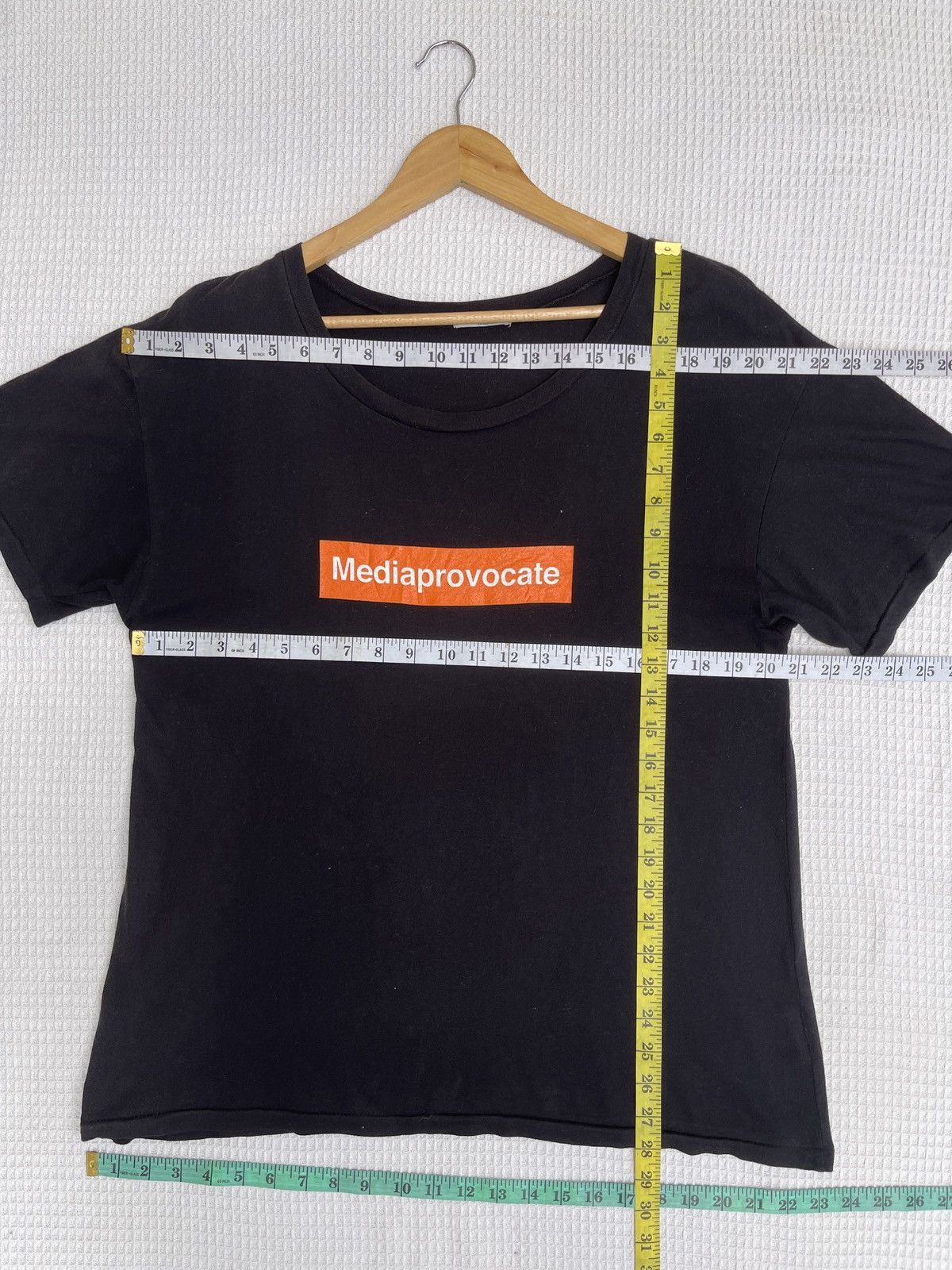 Vintage Rare🔥RNA INC Mediaprovocate inspired Trainspotting Tee Size US L / EU 52-54 / 3 - 13 Thumbnail