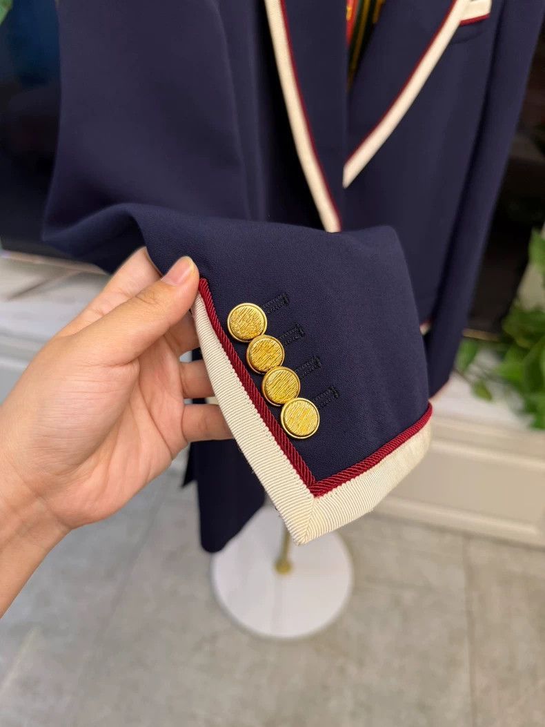 Gucci Gucci Navy Blazer with White Trim-2505 Size US M / EU 48-50 / 2 - 2 Thumbnail