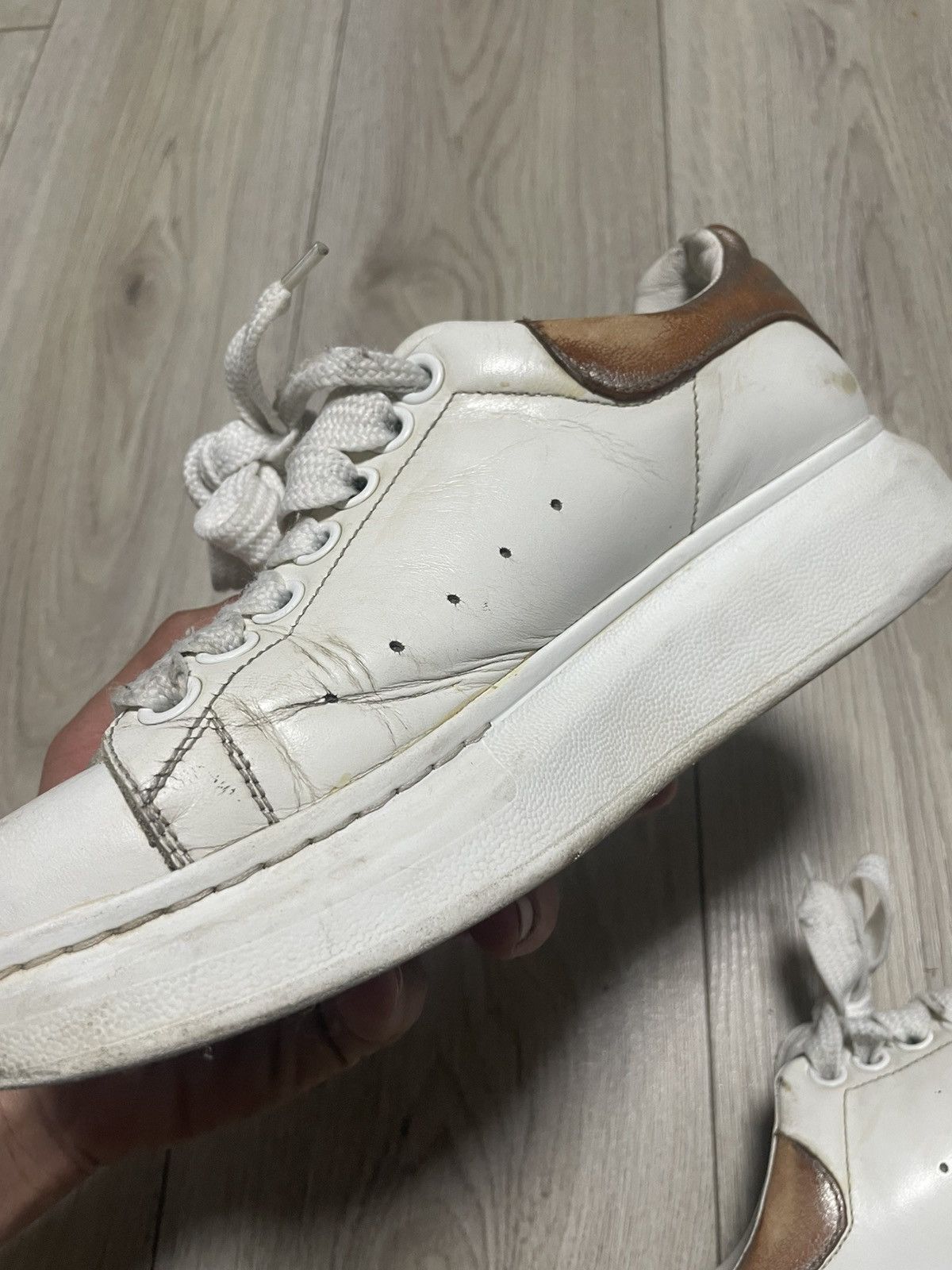 Alexander McQueen Alexander McQueen Basic Sneakers 462217 Unisex Size US 8 / IT 38 - 9 Thumbnail
