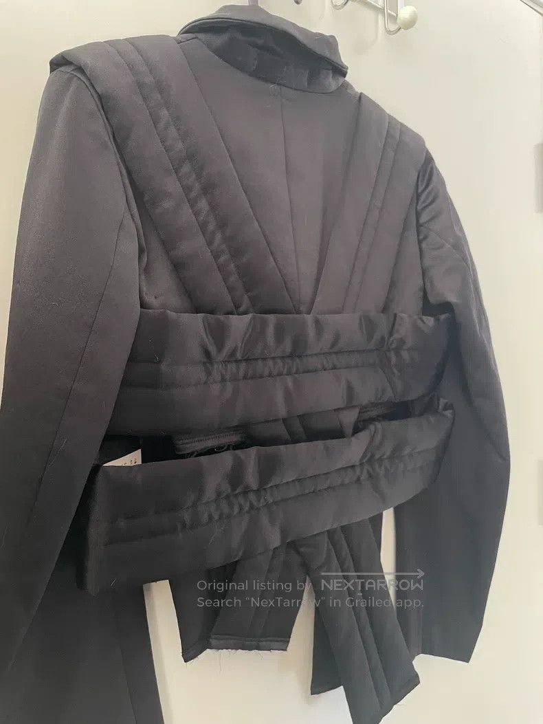 Comme des Garcons Comme Des Garcons Special Shaped Quilted Coat Size S Size S / US 4 / IT 40 - 5 Thumbnail