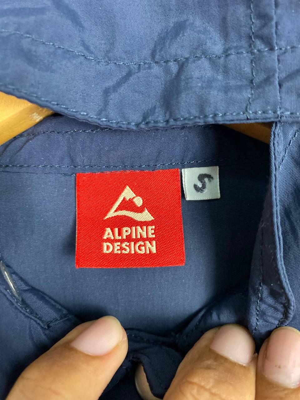 Japanese Brand alpine design light jacket windbreaker nice design Size US S / EU 44-46 / 1 - 5 Thumbnail