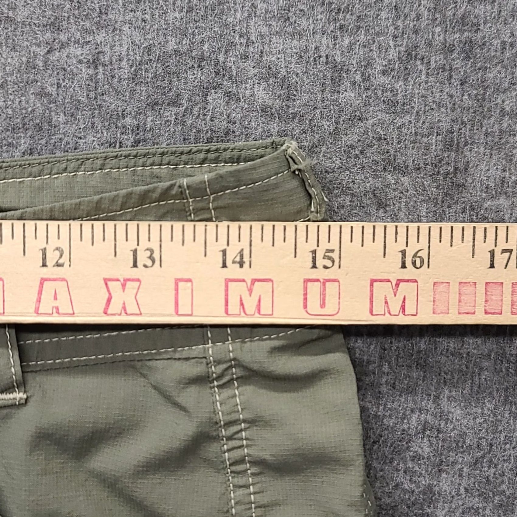 Vintage Kuhl Shorts Womens 6 Trekr Regular Fit Mid Rise Quick Dry Outdoors Hiking Cargo Pocket Green Nylon 7 in Inseam Size 28" / US 6 / IT 42 - 4 Thumbnail