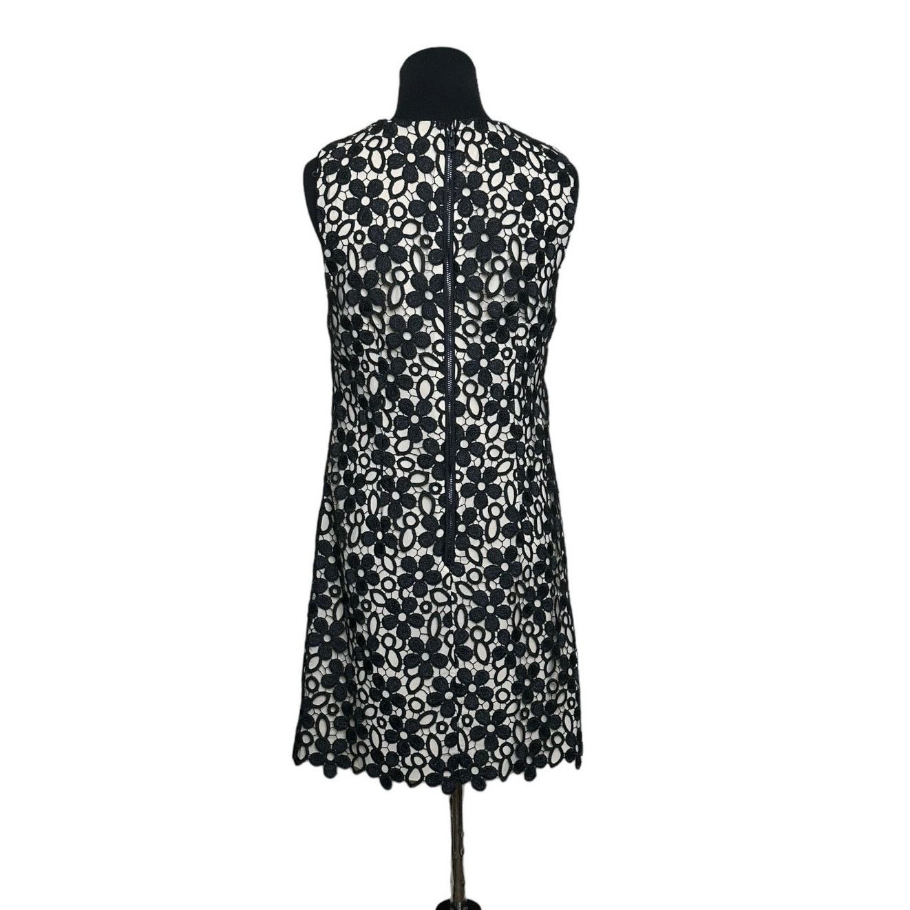 Alice + Olivia Alice + Olivia Clyde floral lace sheath mini dress size 4 Size S / US 4 / IT 40 - 2 Thumbnail