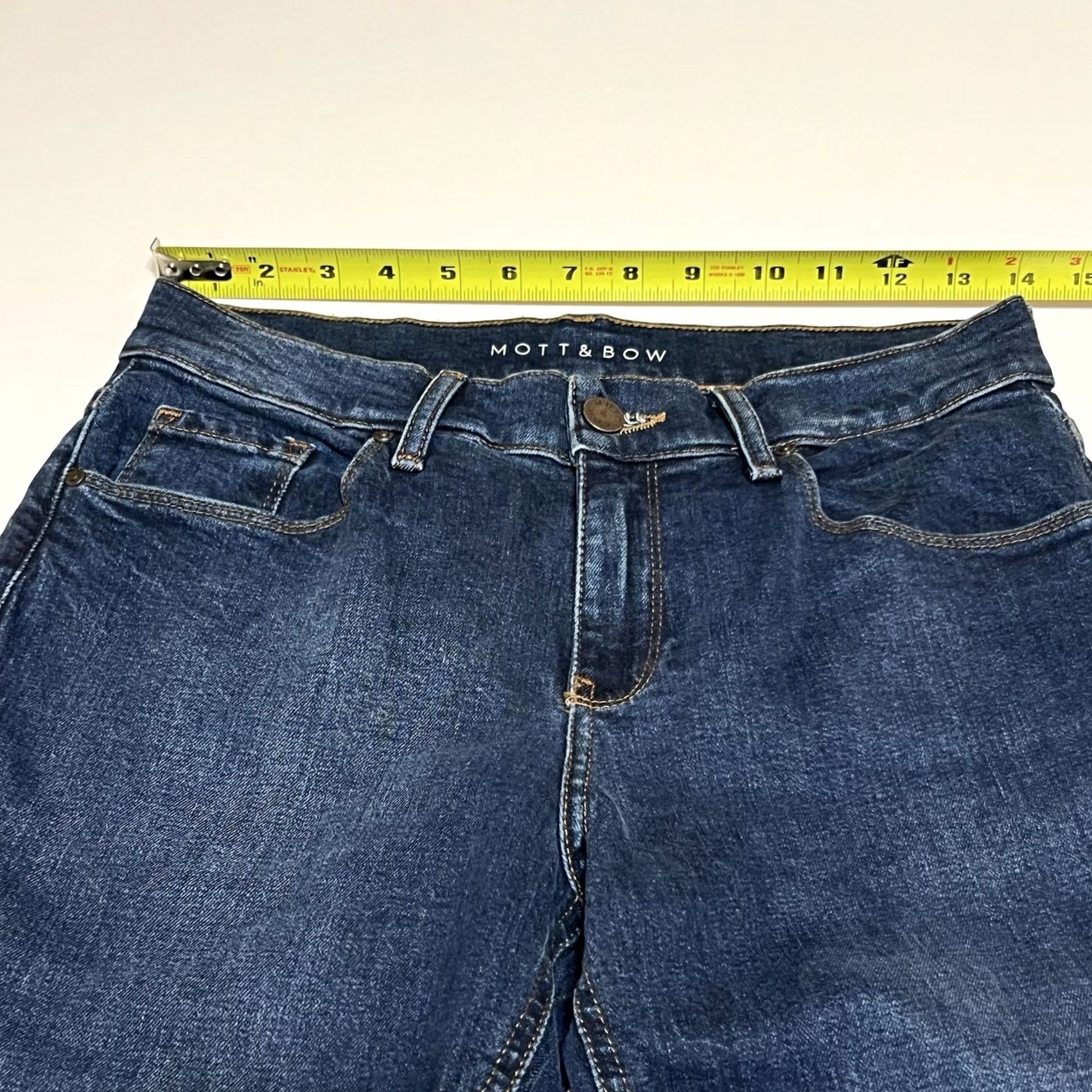Mott & Bow Mott & Bow Women's Boyfriend Jeans Blue Mid Rise Regular Length 28x30 Stretch Denim Logo Zipper Pockets 28 Waist Pattern Solid Size 28" / US 6 / IT 42 - 3 Thumbnail