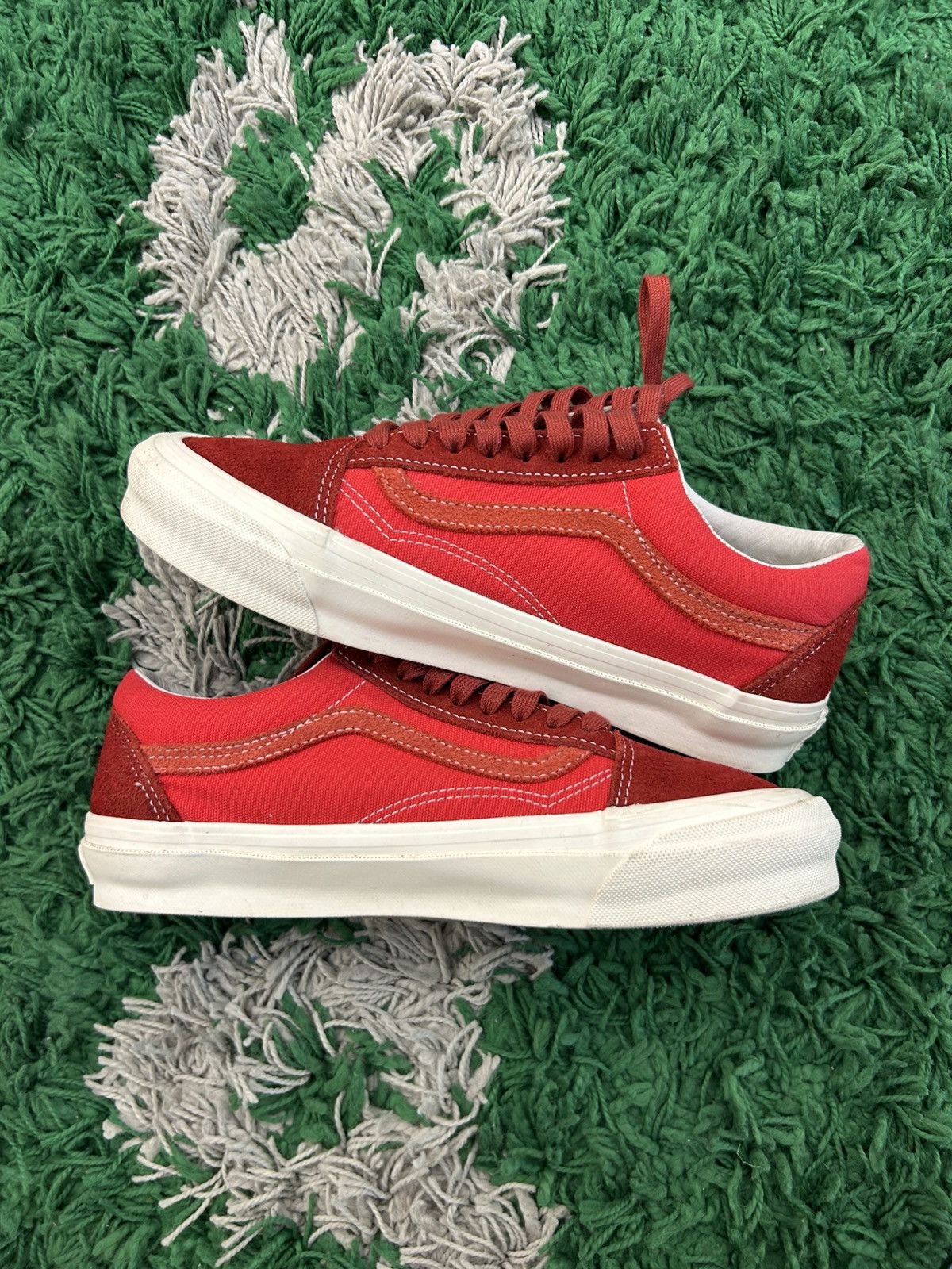 Notre × Vans Vans x Notre Red Old Skool shoes Size US 7 / EU 40 - 2 Thumbnail