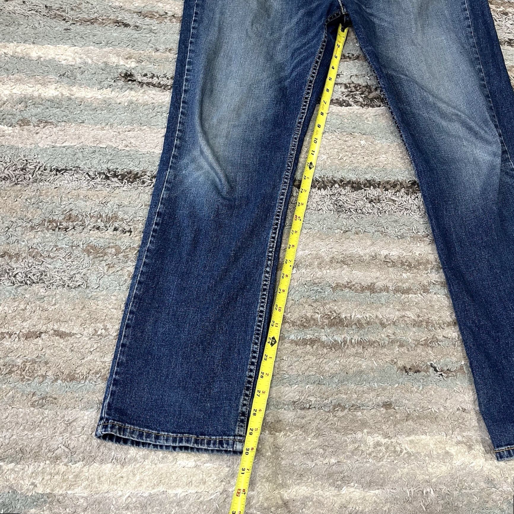 Levi's Levi's 514 Jeans Mens 38x32 Blue Denim Straight Regular 5-Pocket Medium Wash Size US 38 / EU 54 - 7 Thumbnail