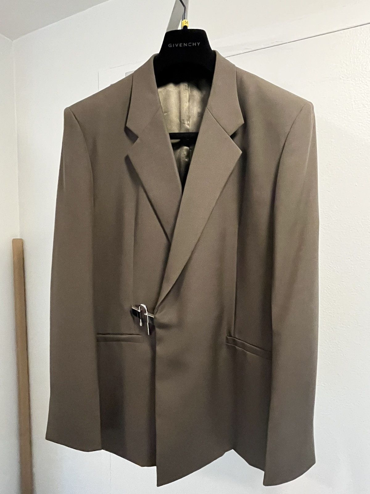 Givenchy RARE $3000 Khaki Green U-Lock Blazer 54 Size 44R - 1 Thumbnail