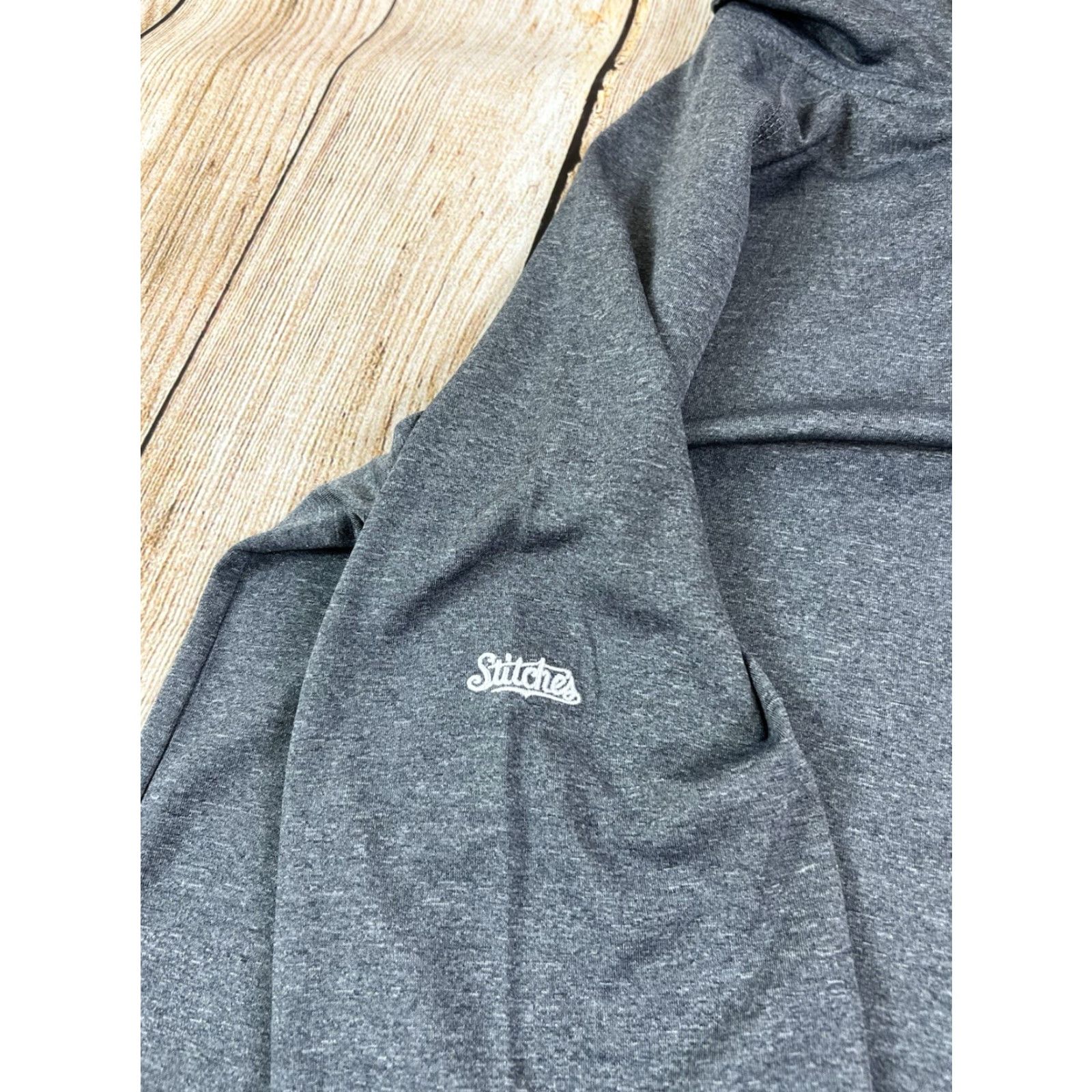 Vintage Mens St Louis Cardinals Baseball Stitches 1/4 Zip Long Sleeve Shirt Size S Gray Embroidered Logo 1/4 Zip Pullover Adult Mens Baseball Size US S / EU 44-46 / 1 - 5 Thumbnail