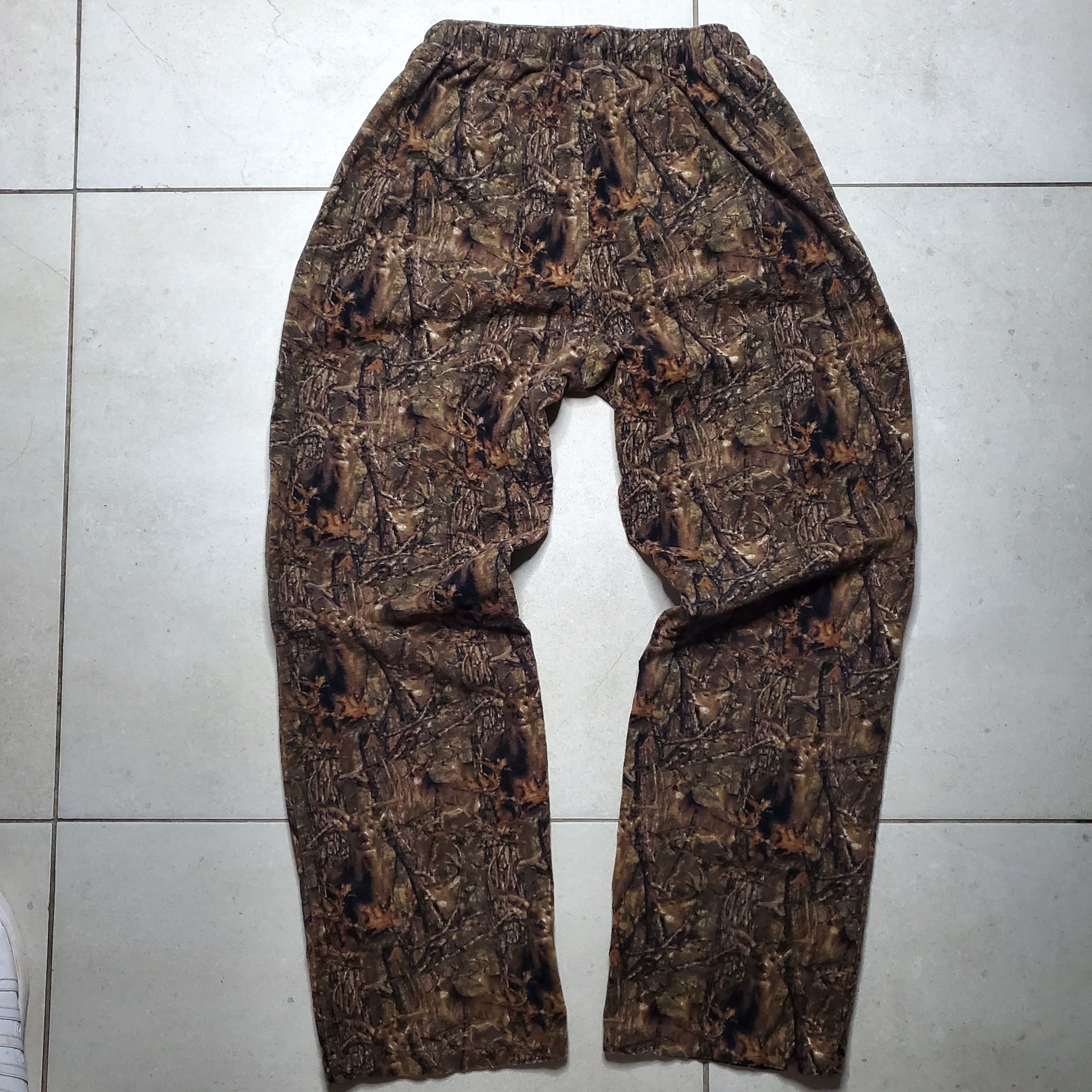 Realtree Vintage camo hunting sweatpants deer print Size US 33 - 6 Thumbnail