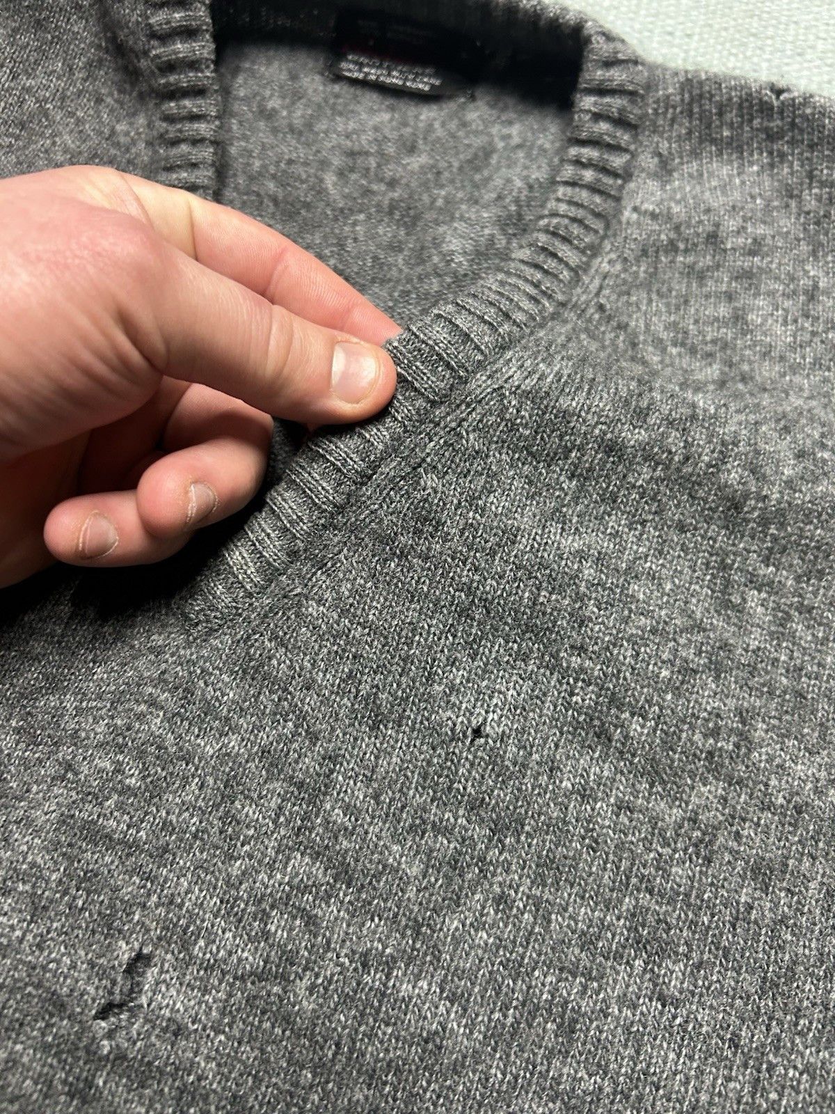 Vintage Vtg 1960s lambswool acrylic sweater v neck distressed large Size US L / EU 52-54 / 3 - 7 Thumbnail