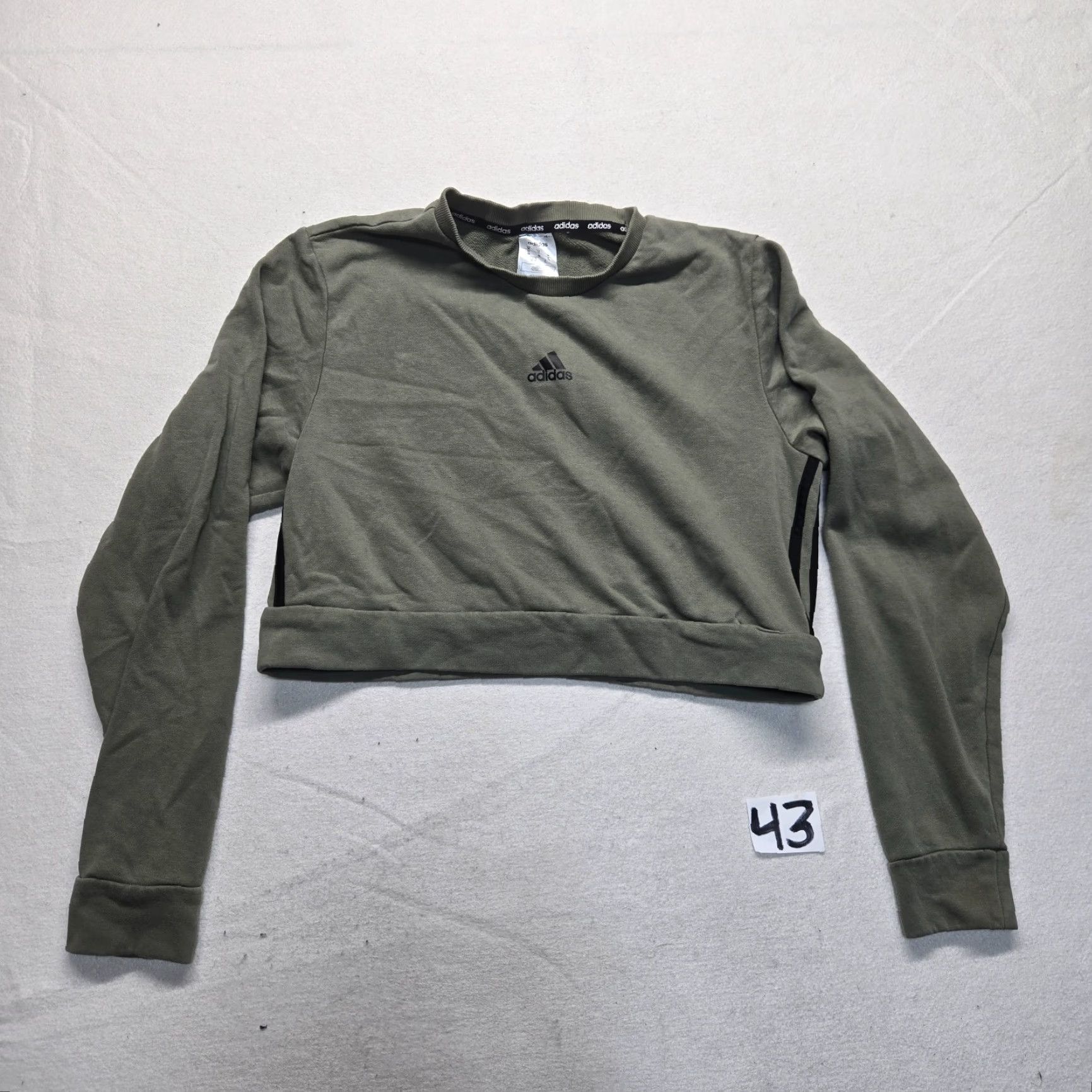 Adidas Adidas Sweater Shirt Women M Green Crew Neck Long Sleeve Lightweight Knit Logo Vintage No Size M / US 6-8 / IT 42-44 - 2 Thumbnail