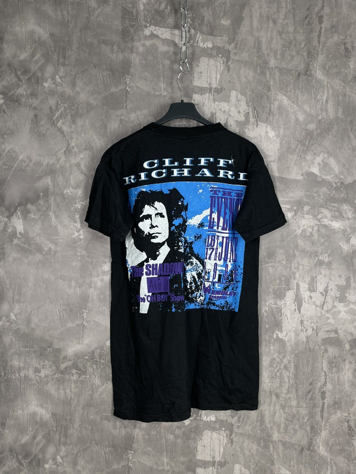 Band Tees Vintage 1990 Cliff Richard Tour T-shirt Size US M / EU 48-50 / 2 - 8 Thumbnail