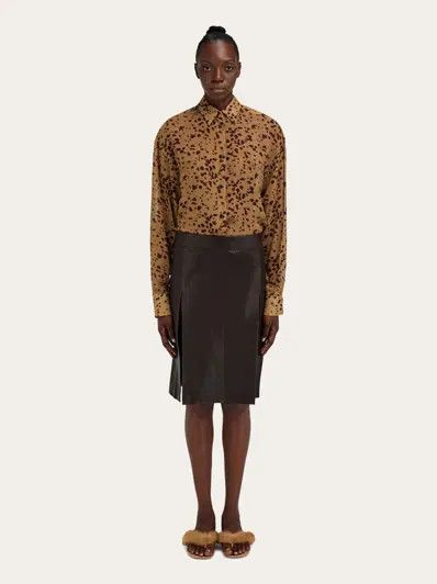 Salvatore Ferragamo o1s1rm0426 Georgette Shirt in Brown Size M / US 6-8 / IT 42-44 - 7 Thumbnail