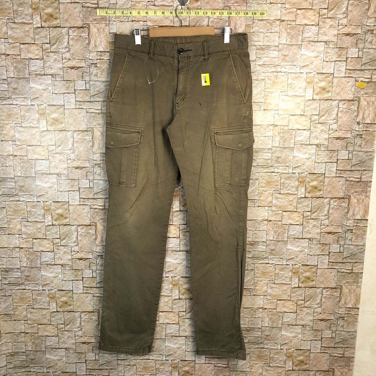 Japanese Brand × Uniqlo Uniqlo Brown Cargo Multipocket Pants #A430 Size US 31 - 1 Thumbnail