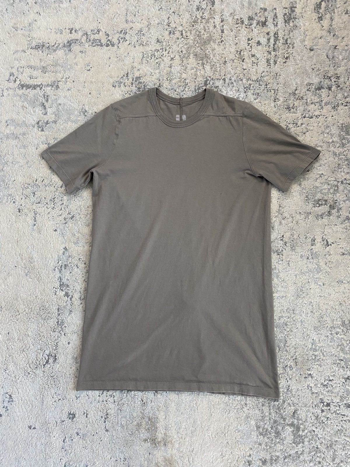 SS21 Long Level Tee