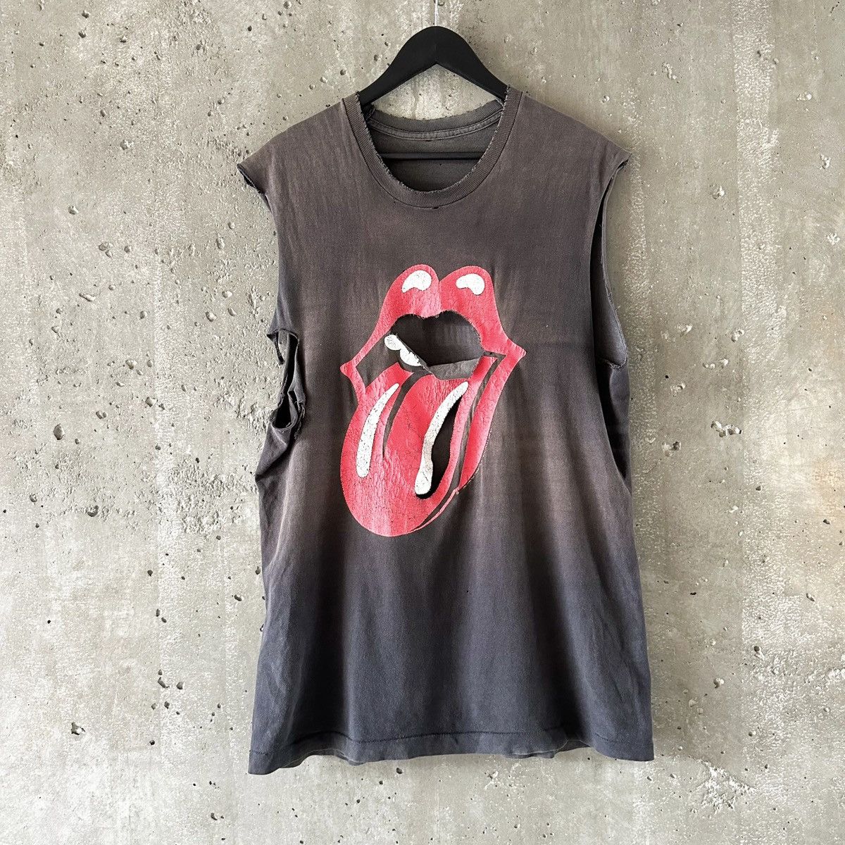Band Tees 90’s THRASHED Sun Faded Tongue World Tour Sleeveless Shirt Size US XL / EU 56 / 4 - 2 Thumbnail