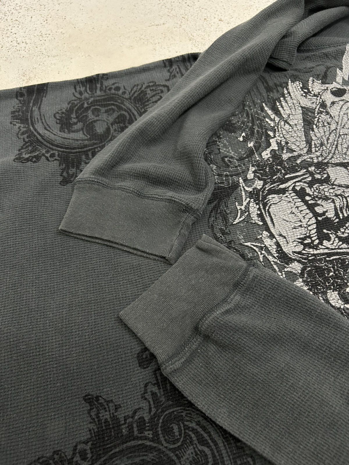 Designer × Japanese Brand Carbon Japan Art of Trio Skulls Scream Out For Sinners Size US L / EU 52-54 / 3 - 8 Thumbnail