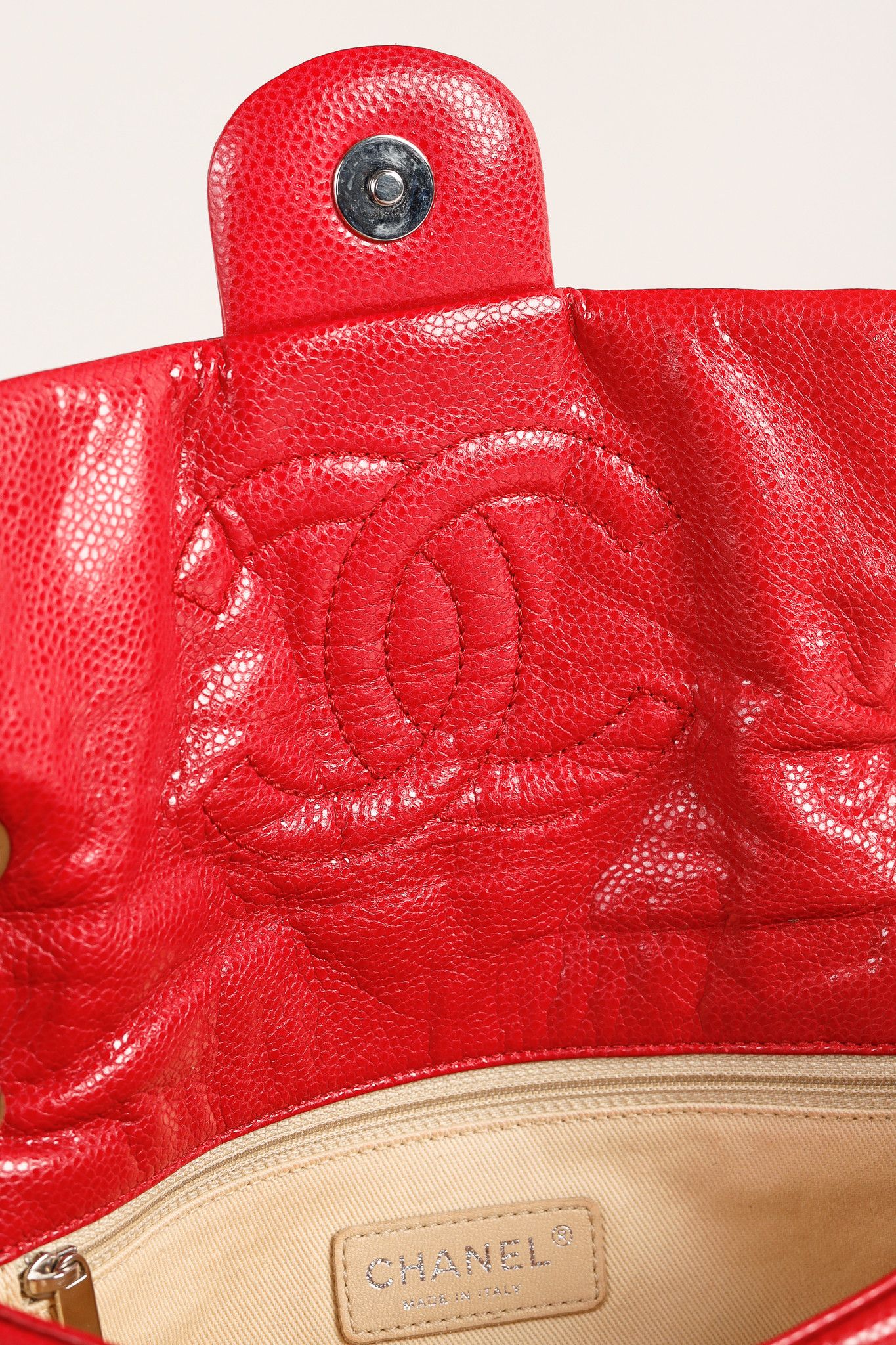 Chanel Chanel Quilted Glazed Caviar Leather CC Logo Flap Handbag Size ONE SIZE - 12 Thumbnail