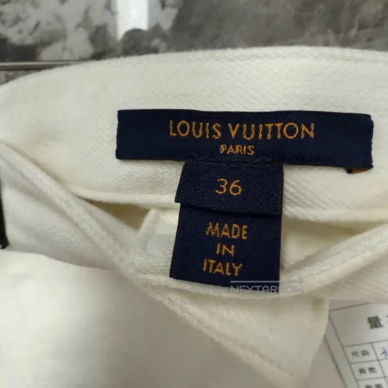 Louis Vuitton Louis Vuitton White Cotton Midi Skirt . Size 23" - 7 Thumbnail