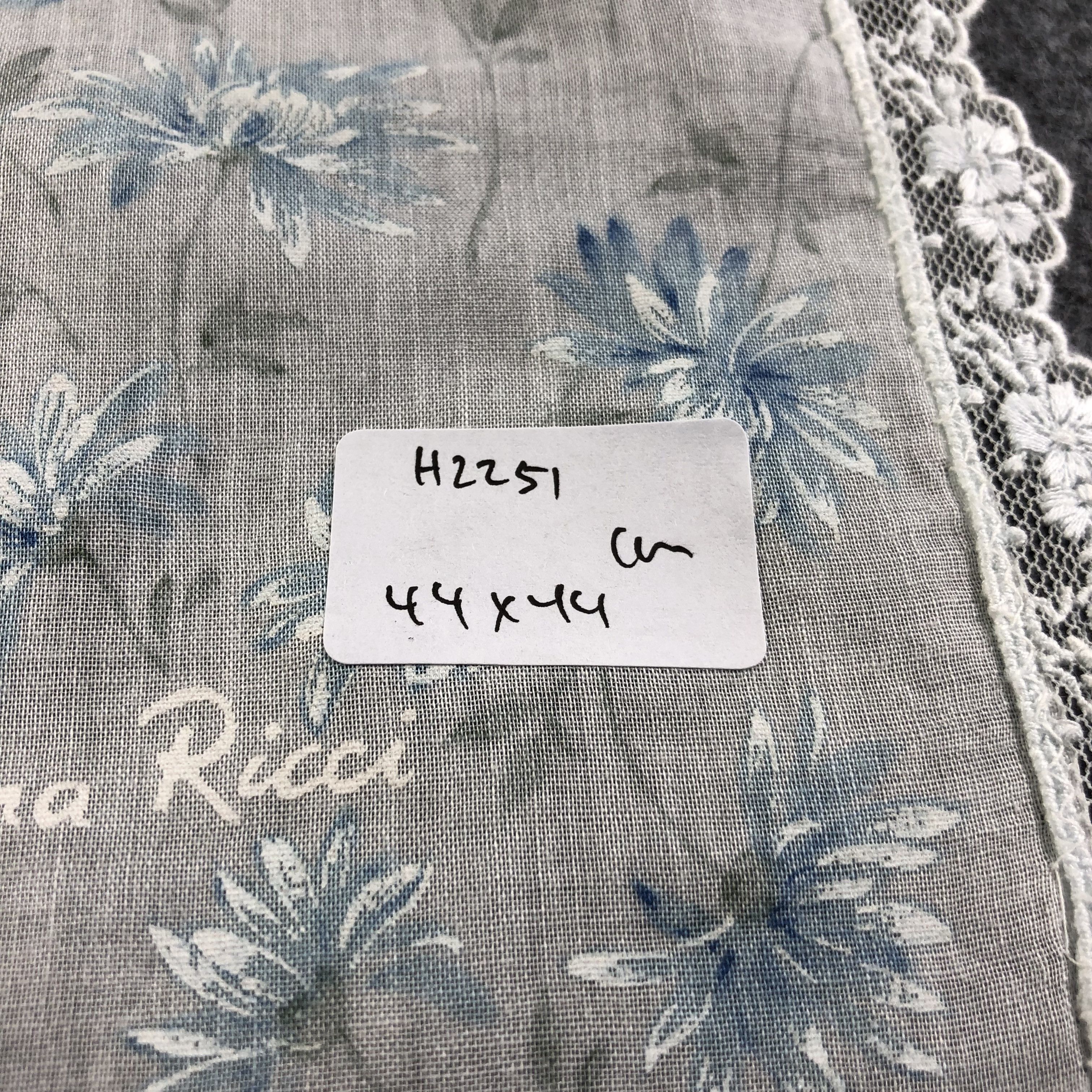 Nina Ricci Nina Ricci Floral Handkerchief Neckerchief Bandana H2251 Size ONE SIZE - 6 Thumbnail