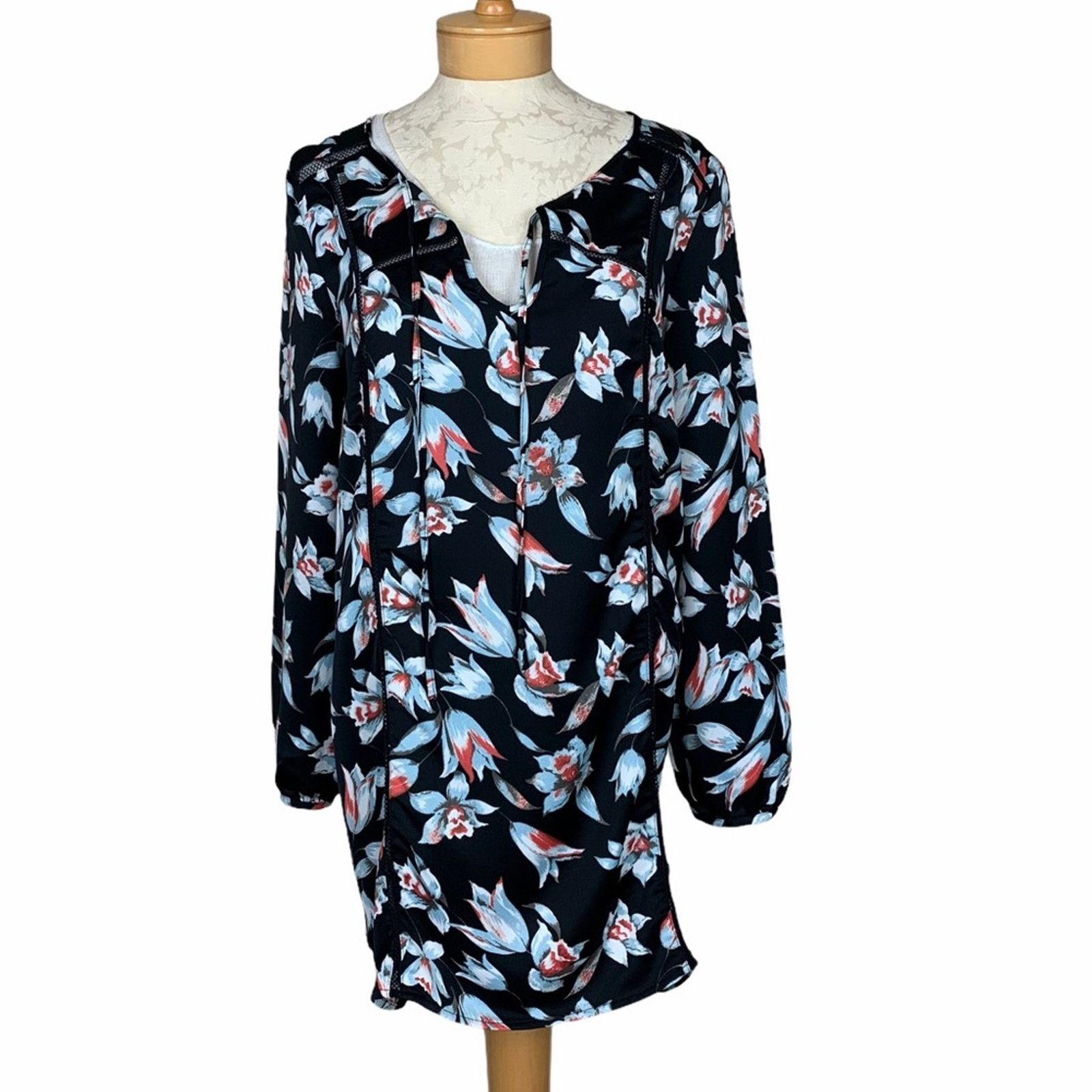 MINKPINK Minkpink Keep Blooming Dress Black Multi Size M Size M / US 6-8 / IT 42-44 - 1 Thumbnail