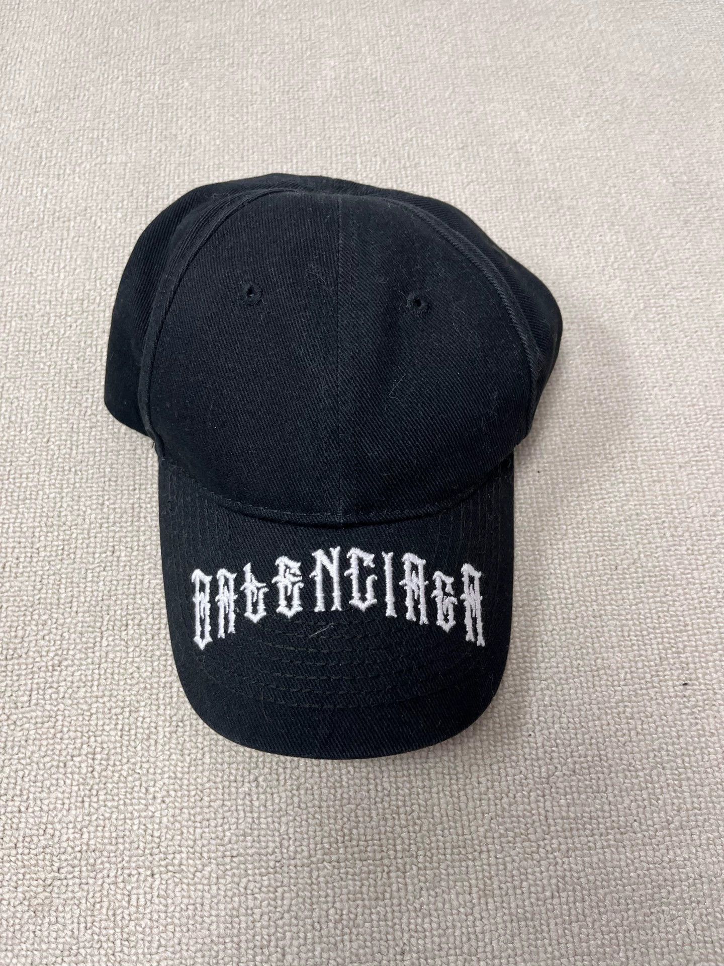 Balenciaga Balenciaga Embroidered Logo Cotton Baseball Cap, Unisex Size ONE SIZE - 1 Thumbnail