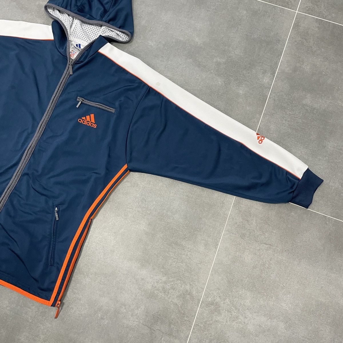 Adidas × Vintage Vintage Adidas Jacket Size M Size US M / EU 48-50 / 2 - 7 Thumbnail