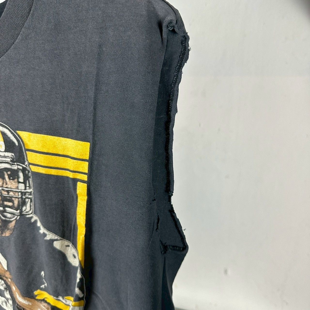Vintage 90s Bubby Brister Pittsburgh Steelers NFL Cut Sleeves Tee Size US L / EU 52-54 / 3 - 12 Thumbnail