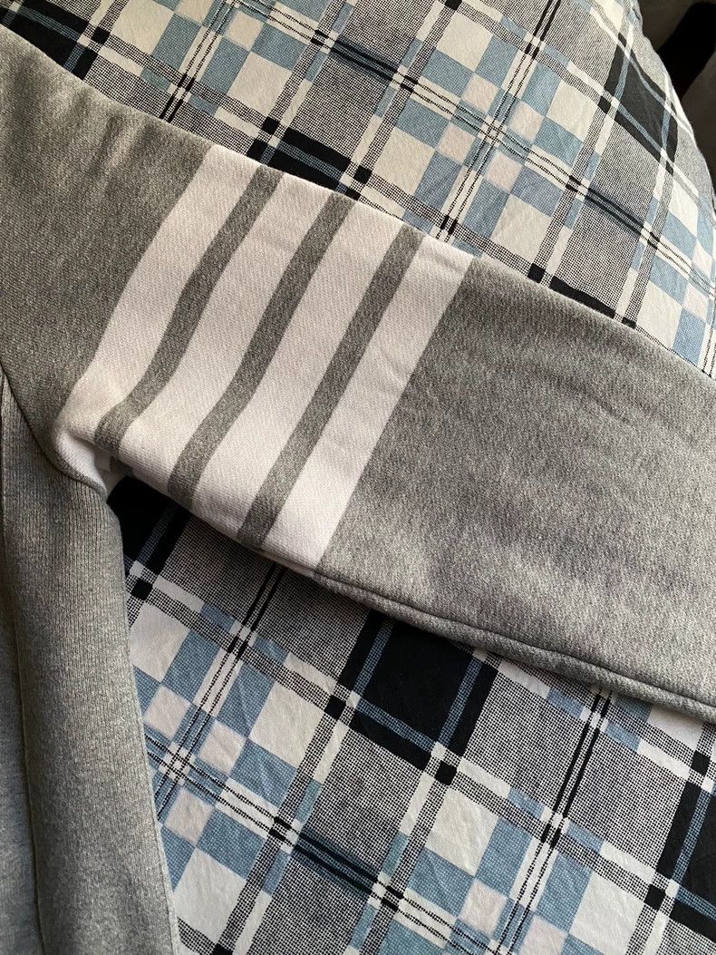 Thom Browne Thom browne Classic sports four-bar round-neck pullover swe Size US L / EU 52-54 / 3 - 6 Thumbnail