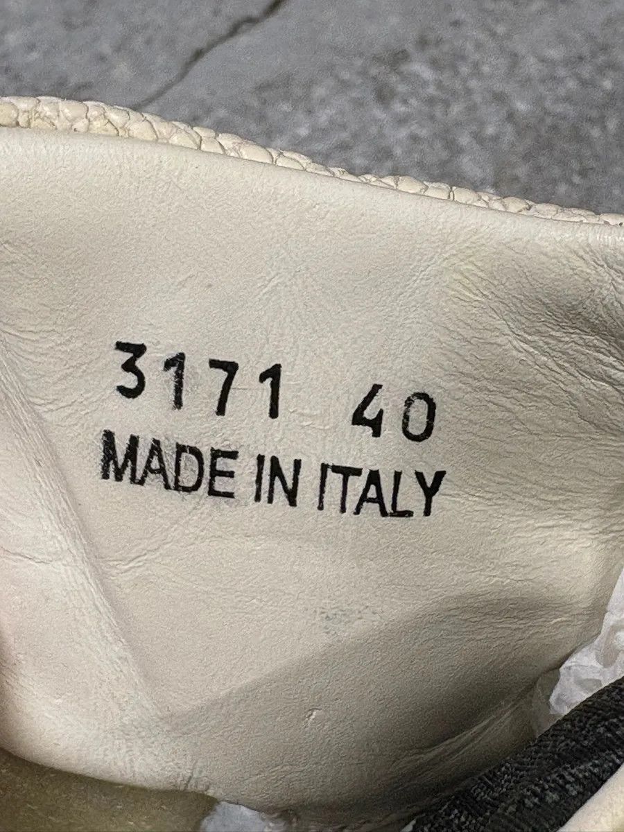 Givenchy 2013 Givenchy Tyson Palm High White Leather Sneakers Size US 7 / EU 40 - 11 Thumbnail