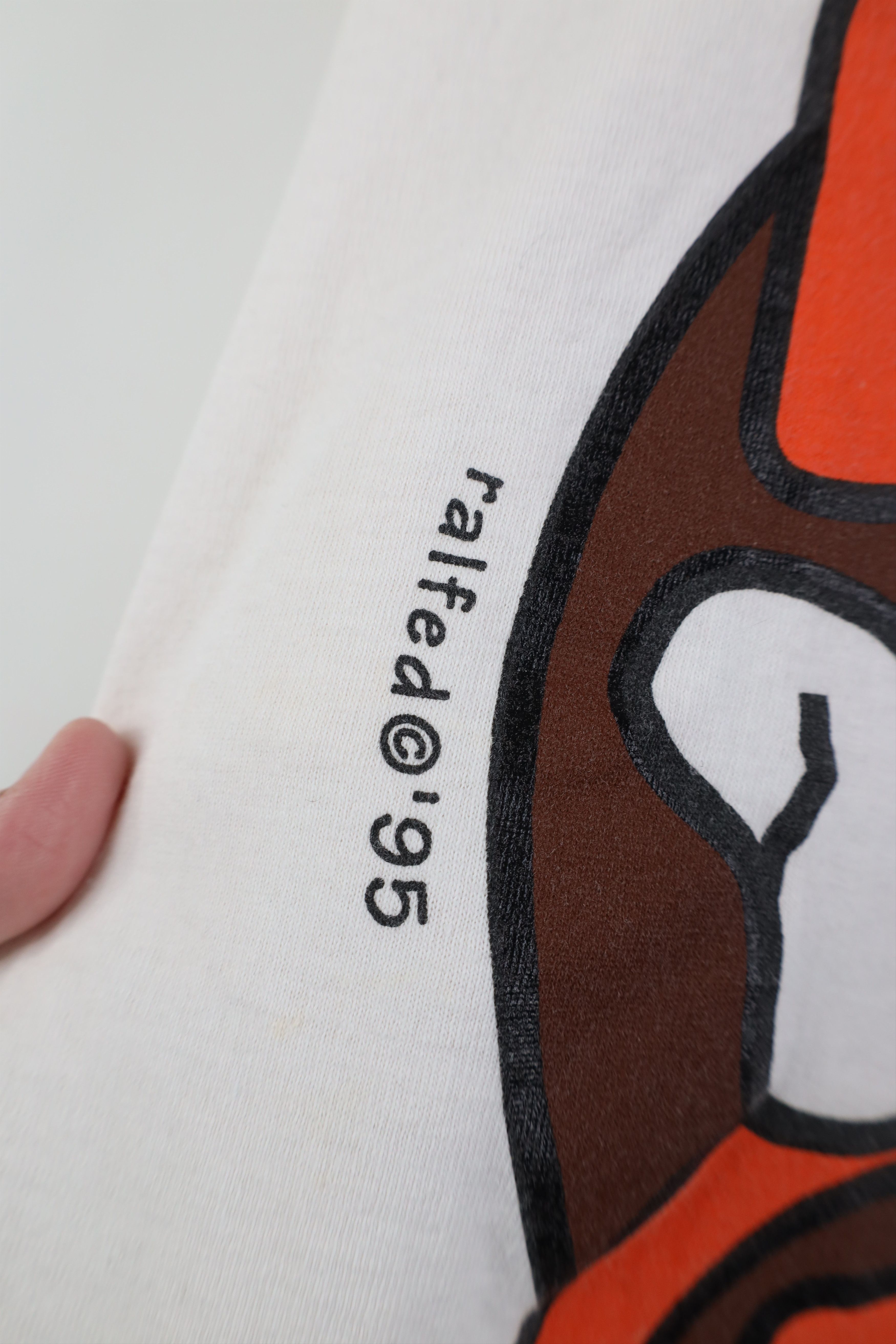 Vintage Vintage 90s Gone Cleveland Browns Football Team Move T-Shirt Size US L / EU 52-54 / 3 - 5 Thumbnail