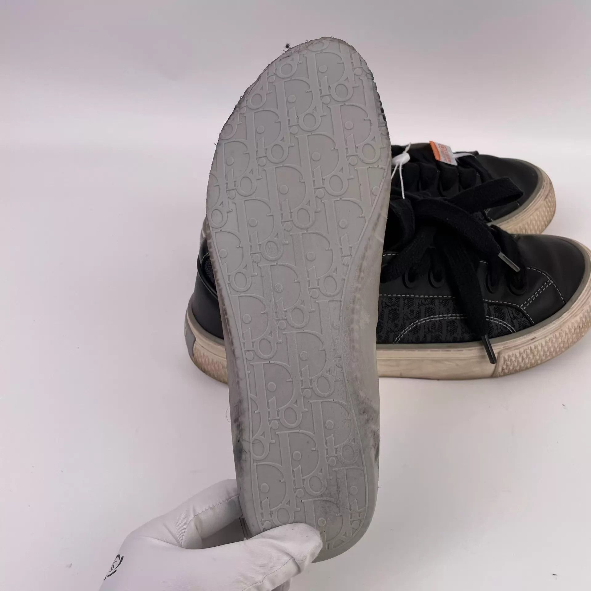 Dior Dior Side Logo Print Black & White Sneakers EUR 41 Size US 8 / EU 41 - 9 Thumbnail