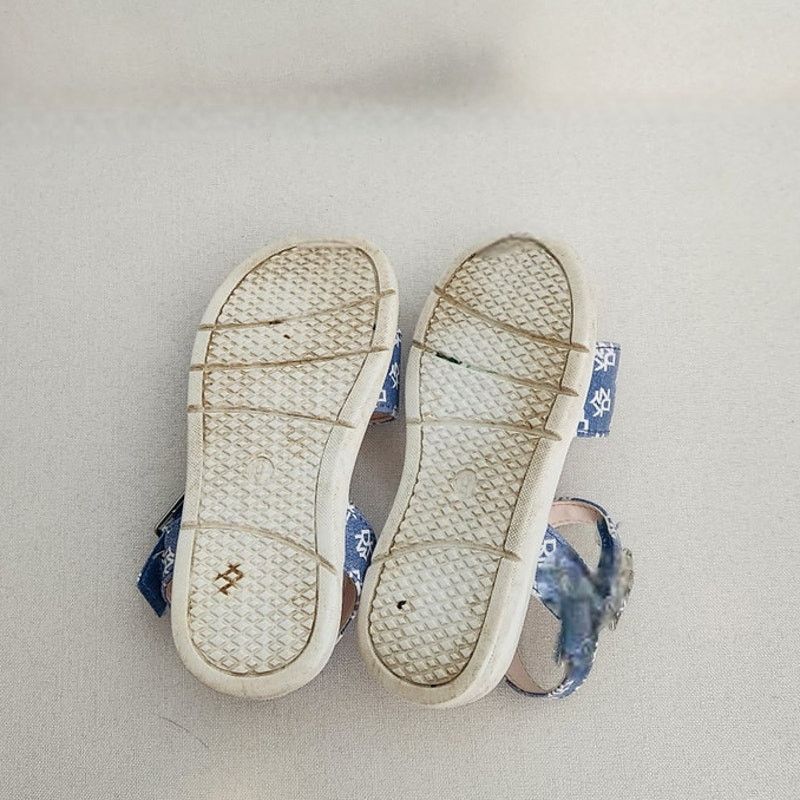 DKNY DKNY Little Girls Lottie Brea Logo Platform Sandals Size US 6 / IT 36 - 4 Thumbnail
