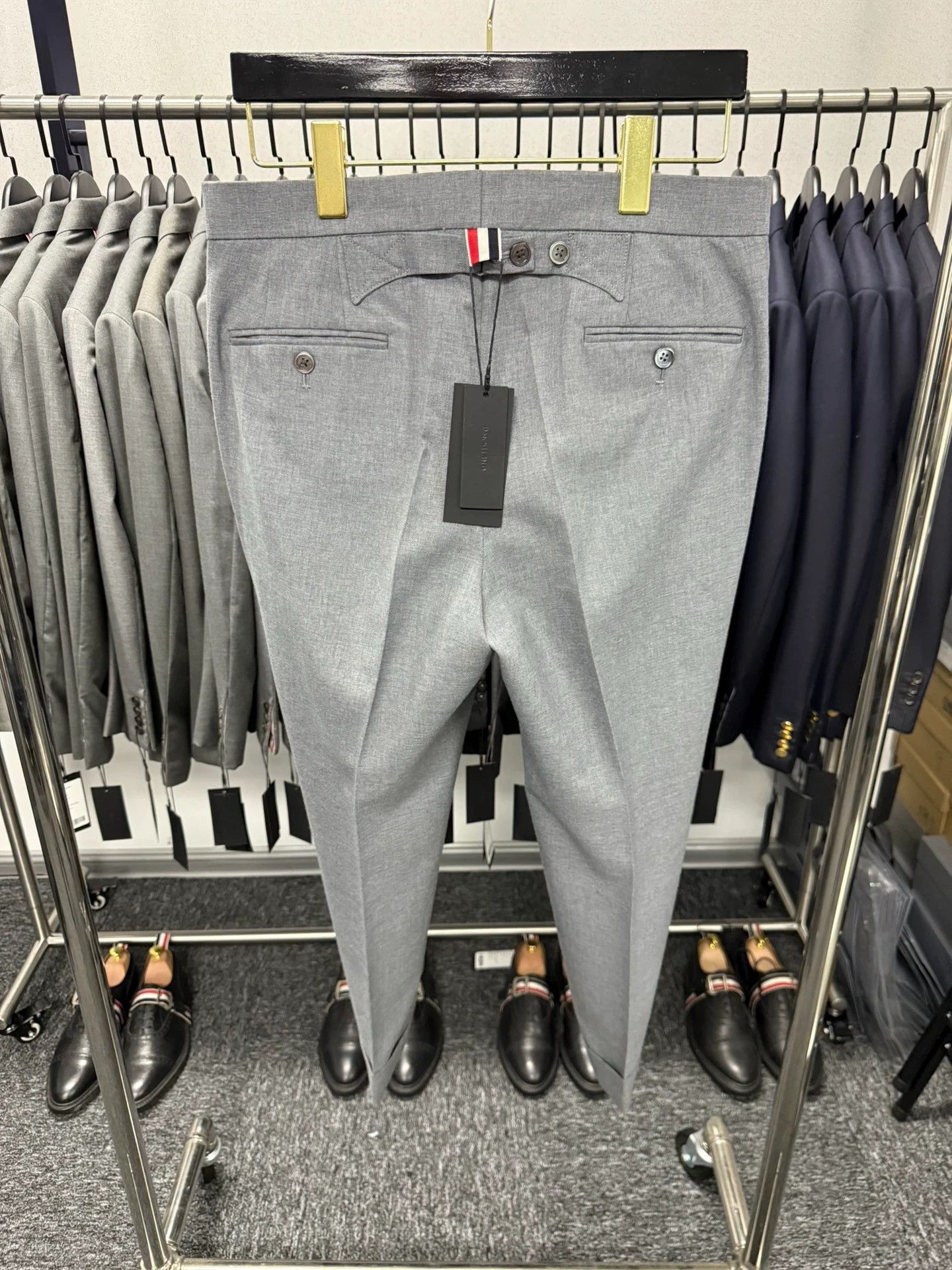 Thom Browne Thom Browne Mid Gray High-Waist Wool Pants Size 0 Size US 28 / EU 44 - 2 Thumbnail