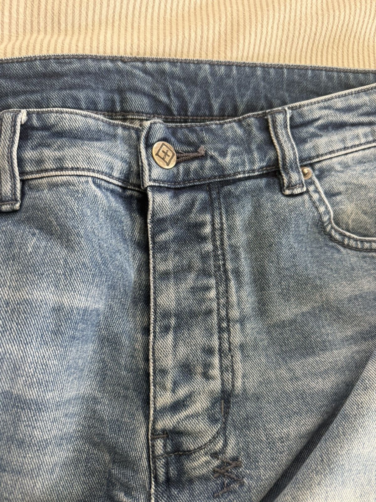 Ksubi Ksubi Chitch Light Wash Jeans, size 34 Size US 34 / EU 50 - 5 Thumbnail