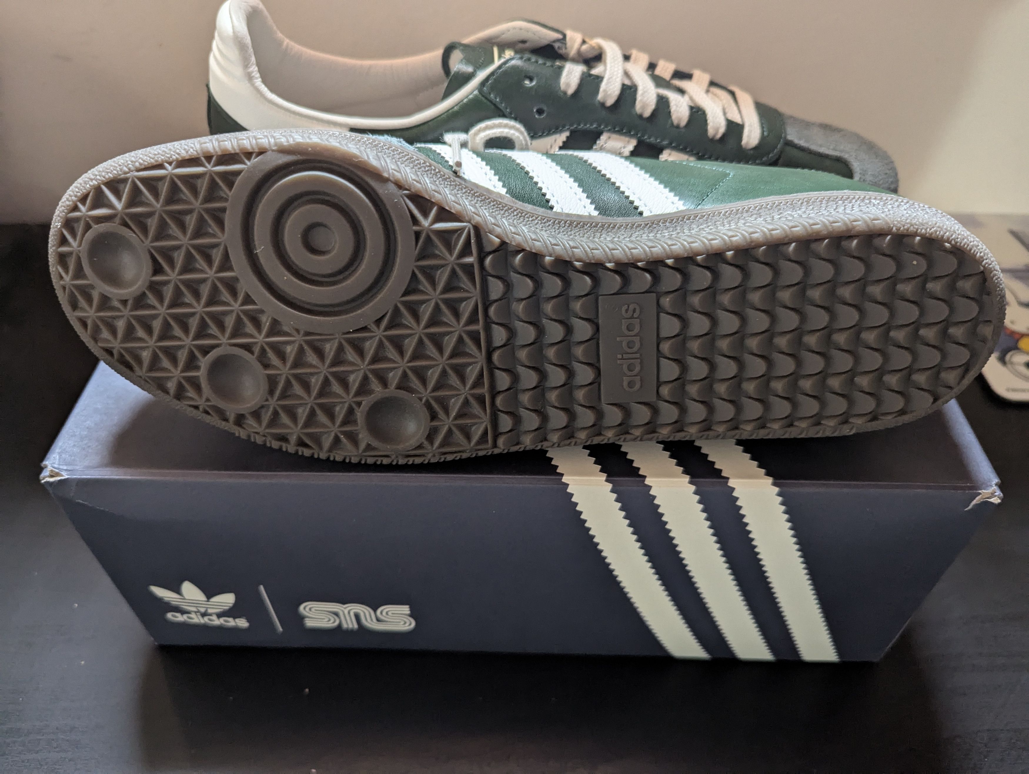 Adidas × Sneakersnstuff Adidas Samba OG x Sneakersnstuff Size US 11 / EU 44 - 7 Thumbnail