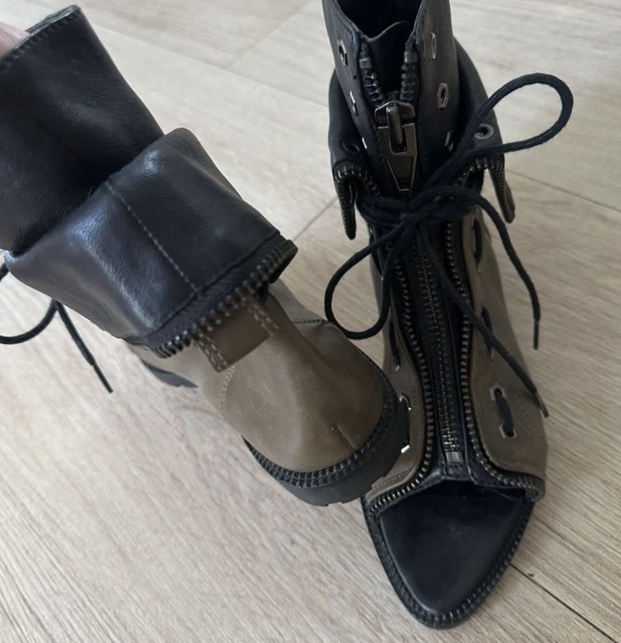 Alexander Wang Alexander Wang street-inspired flat zippered pointed open Size US 8 / IT 38 - 3 Thumbnail
