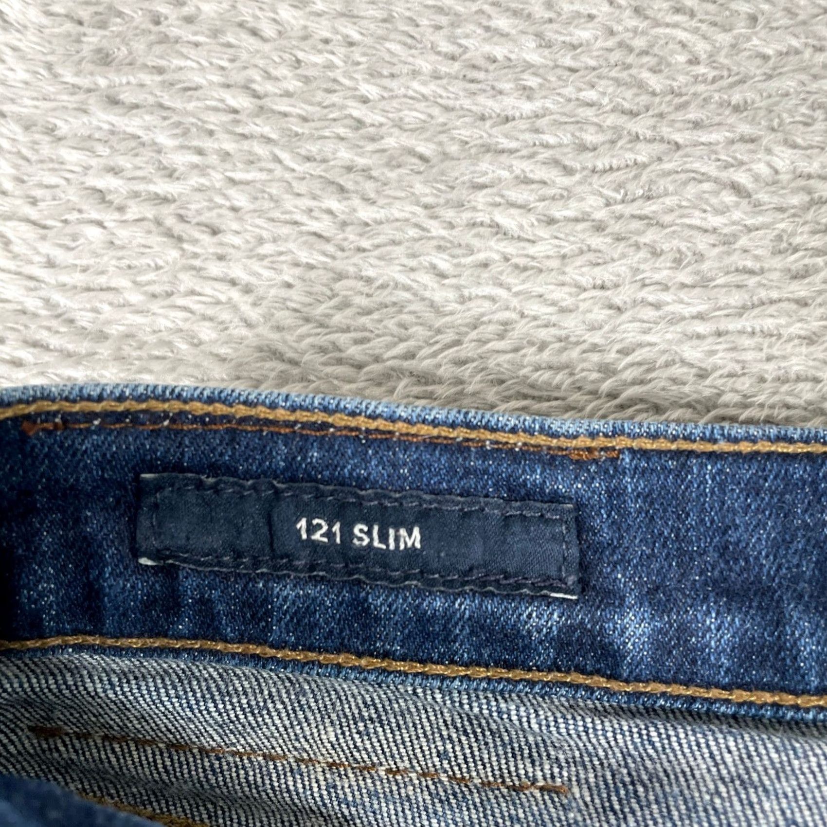 Lucky Brand Lucky Brand Jeans Men Slim 32x32 Blue Medium Wash Denim Distressed Pockets Zip Button 32in Inseam, 32W, Regular, Vintage: No, 121 Size US 32 / EU 48 - 6 Thumbnail