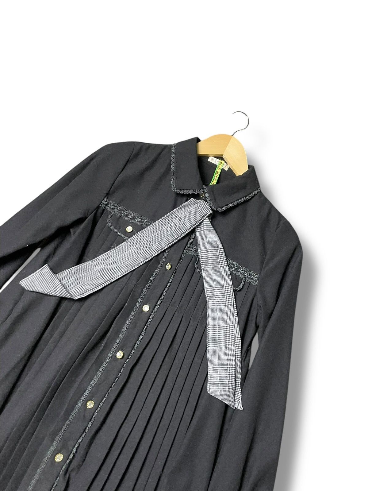 Japanese Brand Axes Femme Brand Pleated Blouse (59) Size XS / US 0-2 / IT 36-38 - 5 Thumbnail