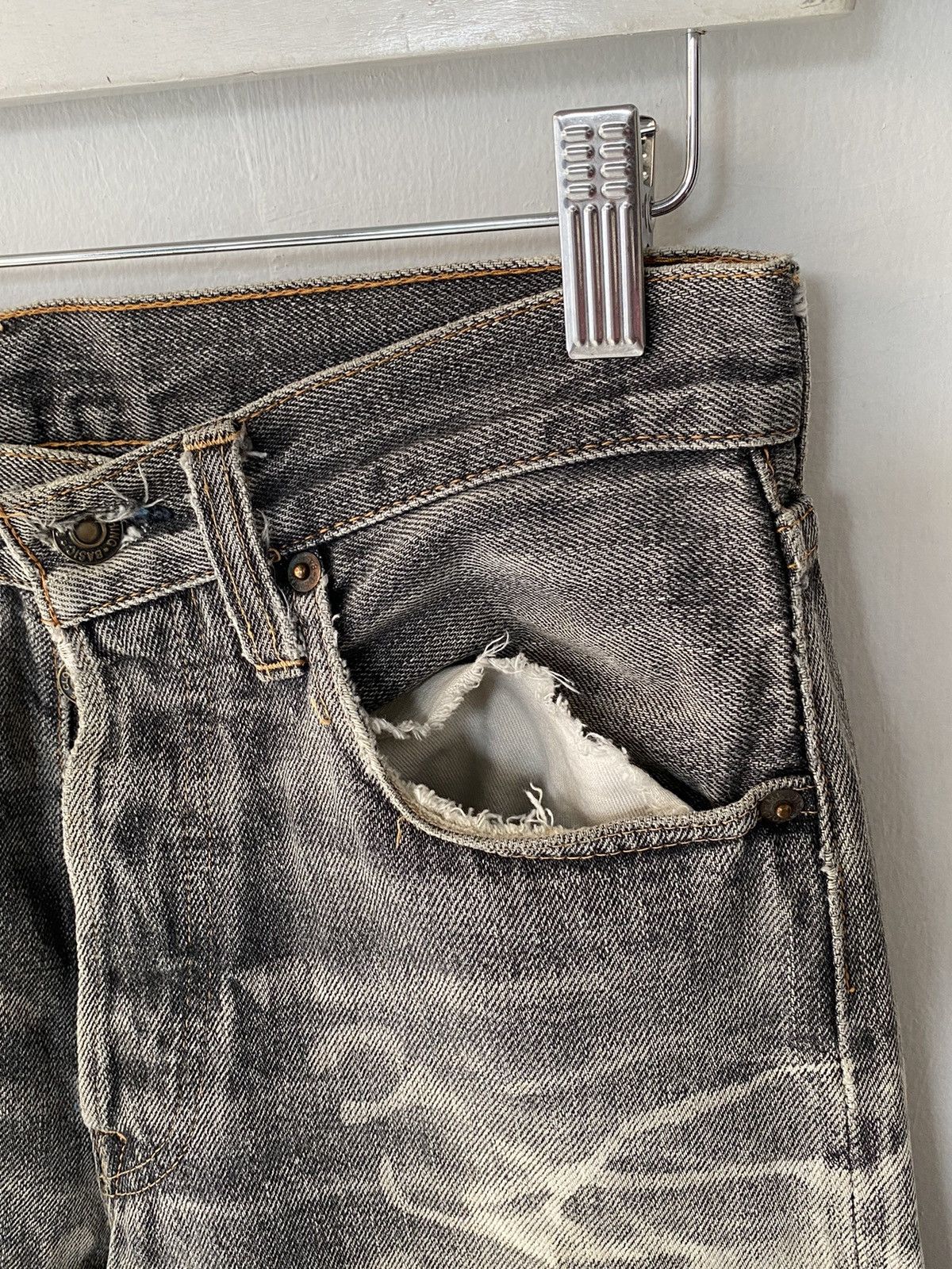 Japanese Brand × Vintage BLEACHING 1990s Denime Distressed FadeBlack Jeans Size US 29 - 4 Thumbnail