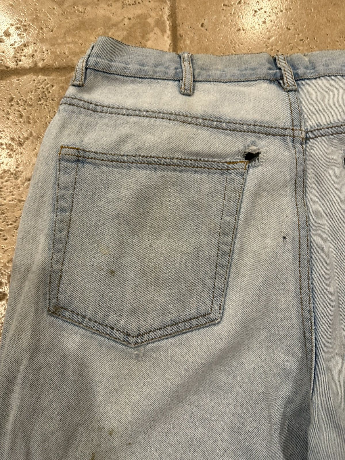 Vintage Vintage B.E. Blue Light Wash Distressed Trashed Denim Jeans Size US 36 / EU 52 - 13 Thumbnail