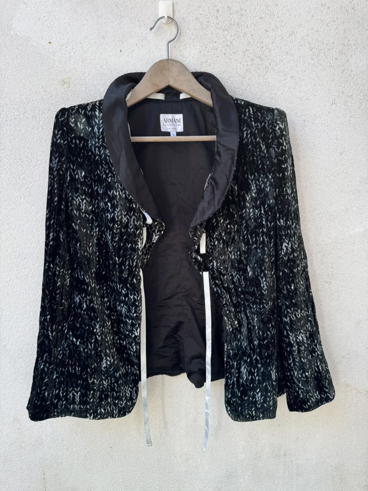 Armani ARMANI STYLE CORDUROY BLAZER Size 38S - 1 Thumbnail