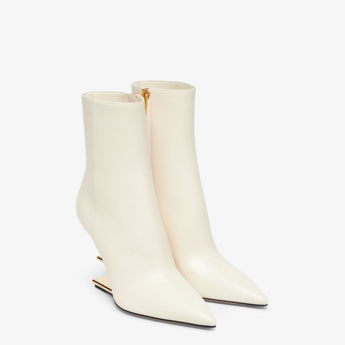 Fendi o1w1db10325 8T8455 Boots in White Size US 11 / IT 41 - 4 Thumbnail