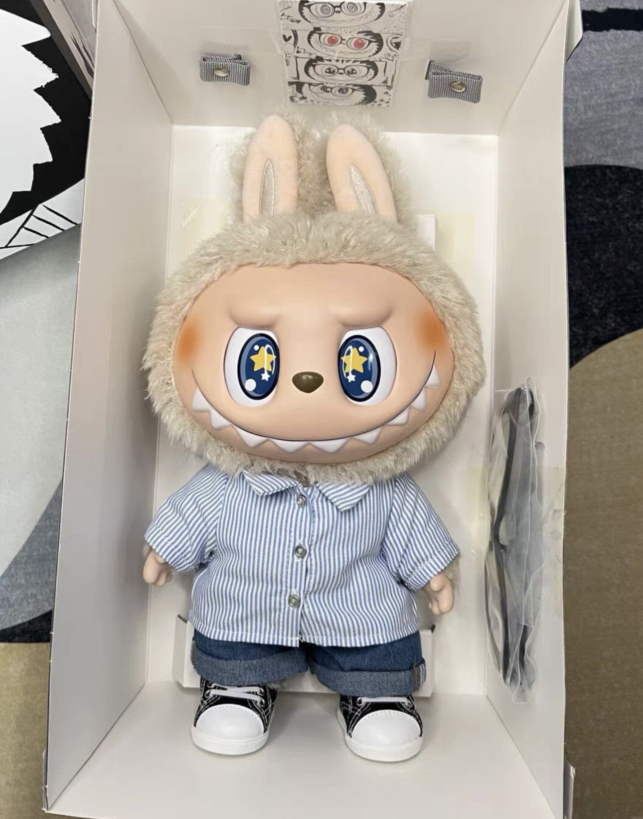 POP MART Labubu Paradise Pop Flip With Me Series Size ONE SIZE - 3 Thumbnail