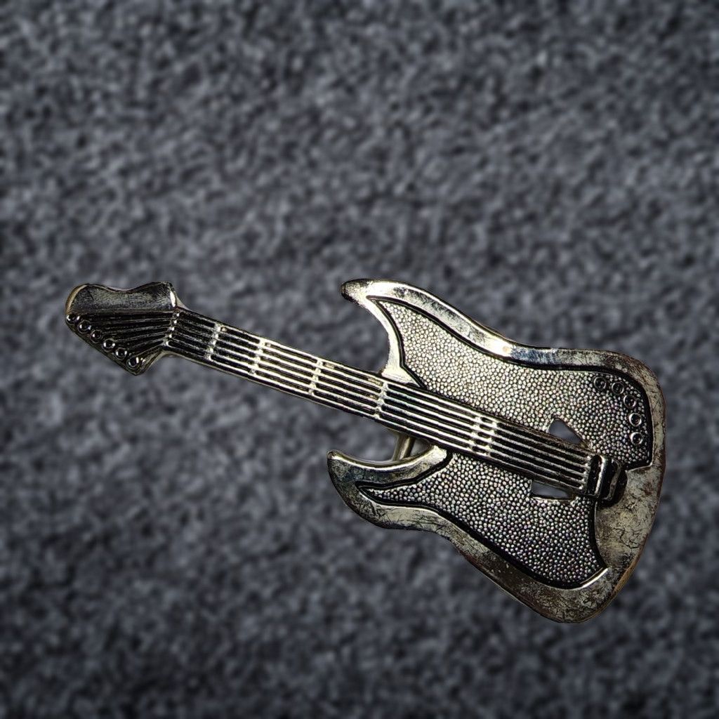Vintage Vintage Silvertone Bass Guitar Belt Buckle Rock n Roll Size ONE SIZE - 1 Thumbnail