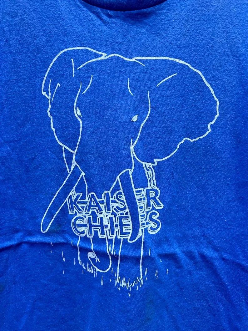 Vintage Vintage 2000s Kaiser Chiefs Band tshirt size S Size US S / EU 44-46 / 1 - 4 Thumbnail